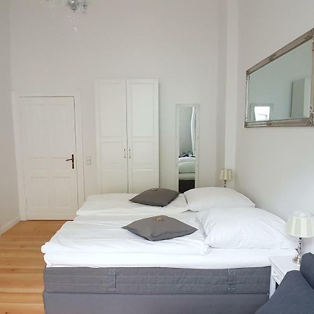 Lang Re By Rockchair Apartments L Superhost Status L 2 Bedrooms Boxspringbeds In City Center - Cozy Family & Business Flair Welcomes You! Berlim Exterior foto